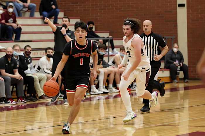 Thurston.Willamette.boys-basketball.Michele-Bunch.73